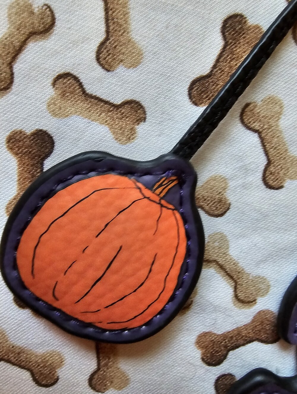 Vera Bradley Snoopy Charm - Picture 3 of 7